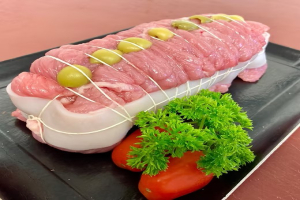Roulé de veau aux olives à la bourguignonne